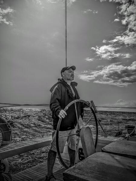 Salida del club de vela en mar abierto